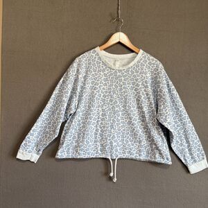 Peace Love Lounge Cheetah Large Top Womens Blue Soft